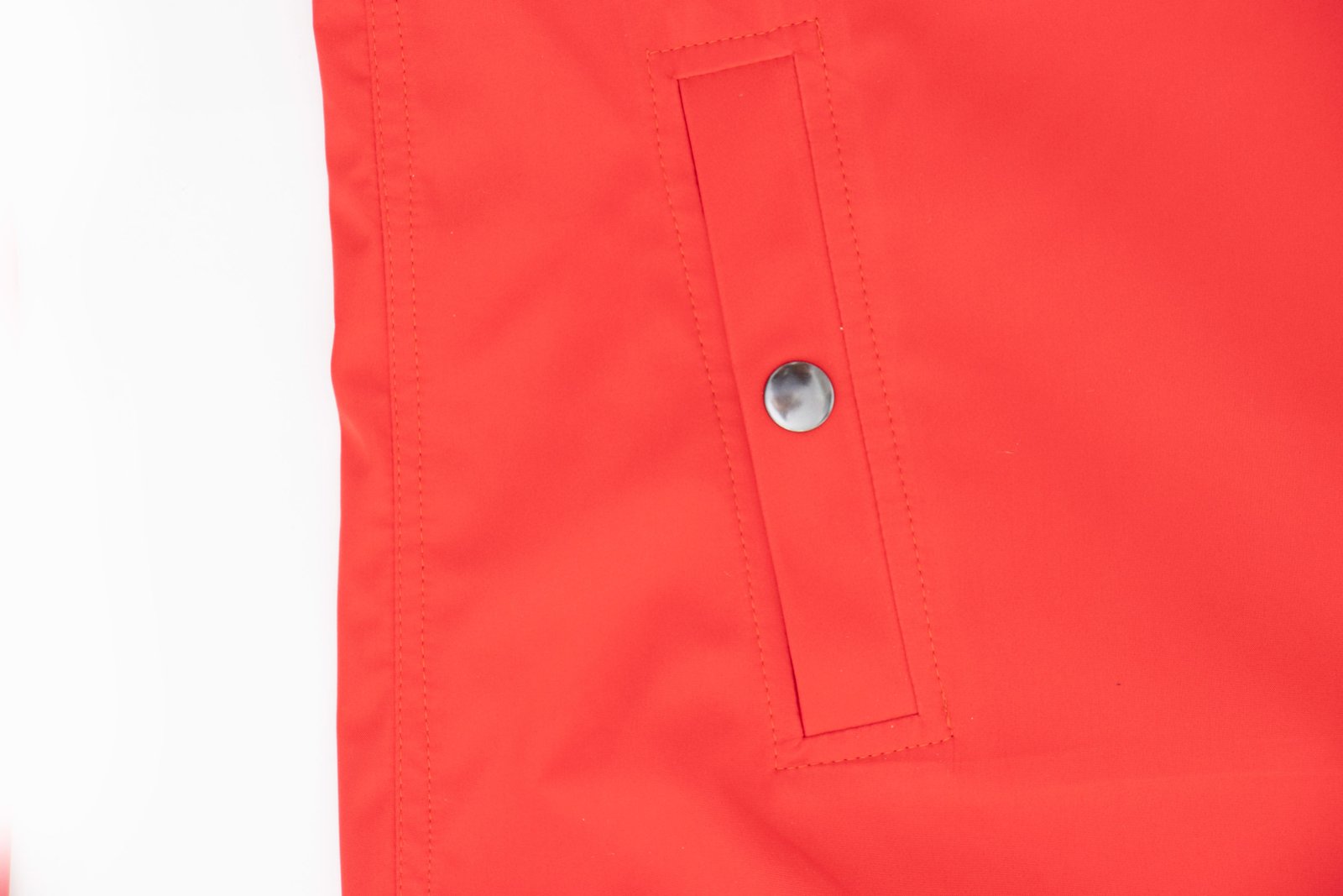 Jacket roja con dos botones