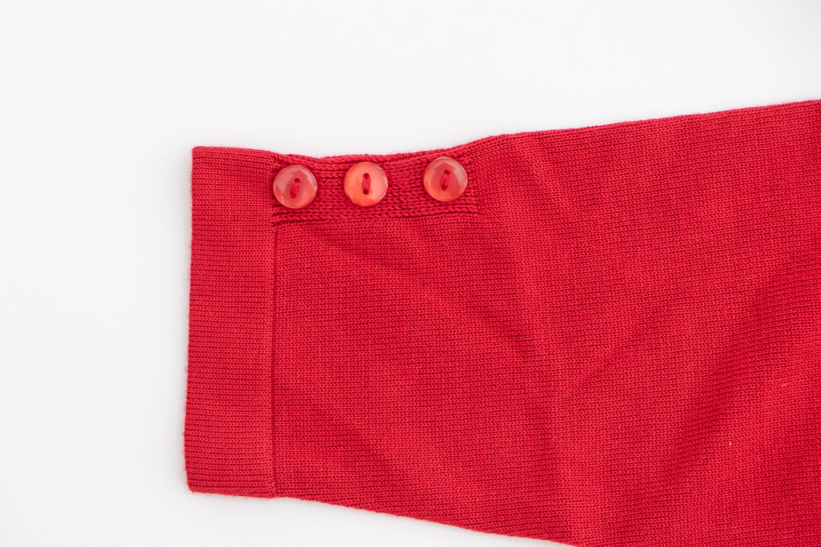 Suéter rojo abierto