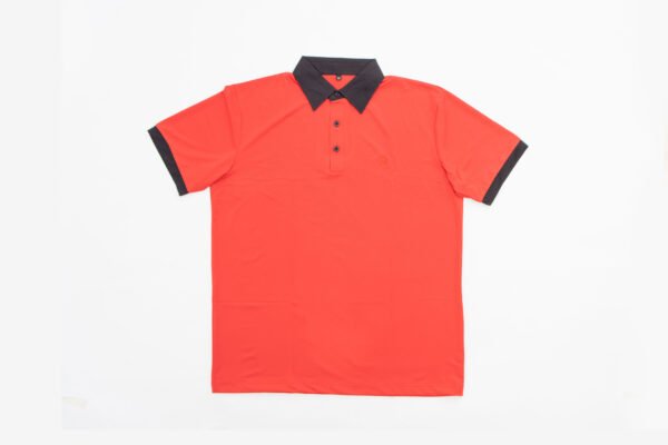 Camiseta polo color rojo